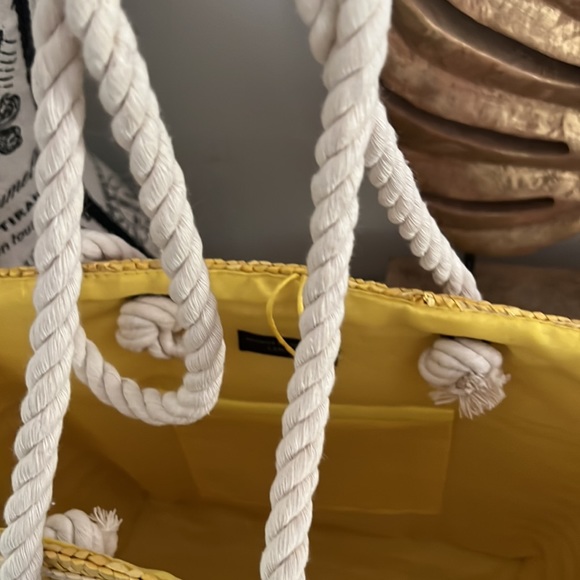 Beautiful Yellow Summer Beach Bach by Lancôme - Picture 5 of 10